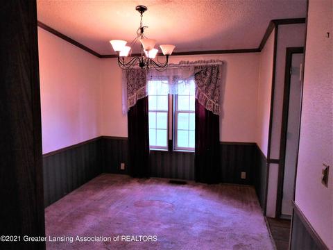 13998 Center Rd, Bath, MI 48808 photo 9