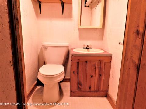 13998 Center Rd, Bath, MI 48808 photo 25