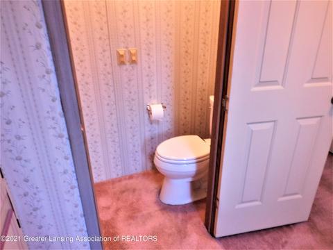 13998 Center Rd, Bath, MI 48808 photo 19