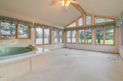 3455 Parkwood Drive Dr, Dewitt, MI 48820 photo 8