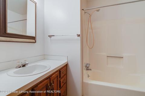 3455 Parkwood Drive Dr, Dewitt, MI 48820 photo 24