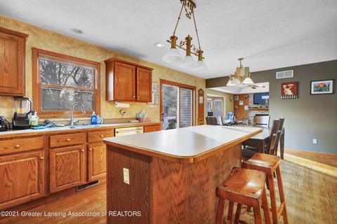 3363 Silverspring Dr, Dewitt, MI 48820 photo 11