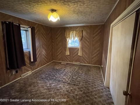 15053 Nichols Rd, Bath, MI 48808 photo 15