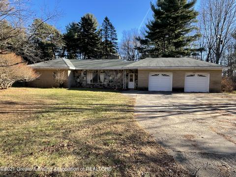 15053 Nichols Rd, Bath, MI 48808 photo 1