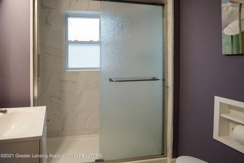 315 Smith Ave, Lansing, MI 48910 photo 23
