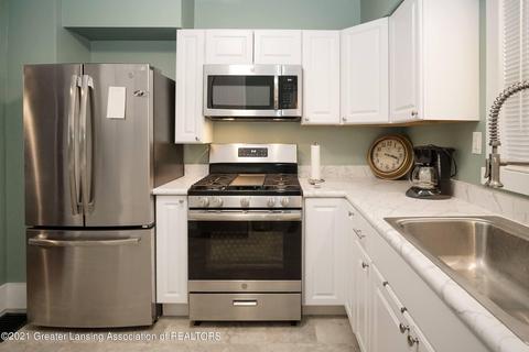 315 Smith Ave, Lansing, MI 48910 photo 13