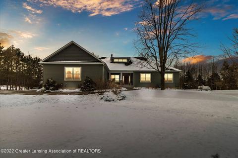 2012 E Dexter Trl, Dansville, MI 48819 photo 2