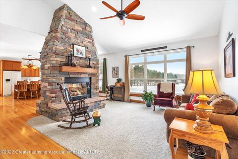 2012 E Dexter Trl, Dansville, MI 48819 photo 8