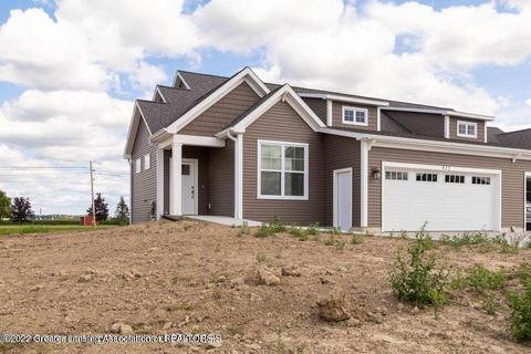 977 Norway Dr, Fowler, MI 48835 photo 2