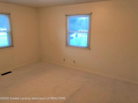 13764 Hamersley Dr, Bath, MI 48808 photo 23
