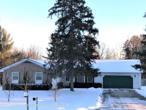 13764 Hamersley Dr, Bath, MI 48808 photo 1