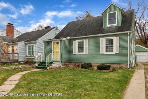 1112 Pershing Dr, Lansing, MI 48910 photo 1