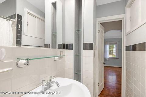 1112 Pershing Dr, Lansing, MI 48910 photo 18