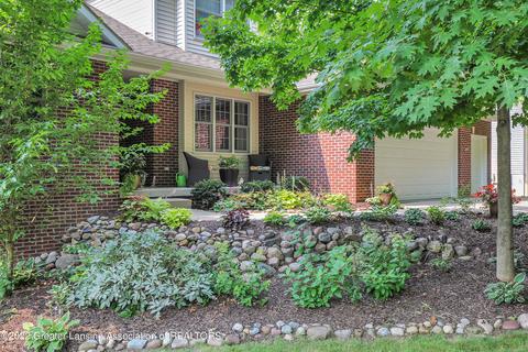2561 Julie Way, Dewitt, MI 48820 photo 1