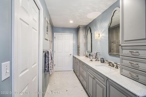 2561 Julie Way, Dewitt, MI 48820 photo 19