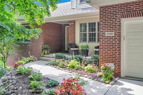 2561 Julie Way, Dewitt, MI 48820 photo 2
