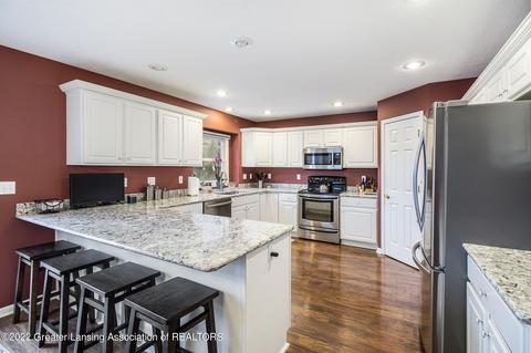 2561 Julie Way, Dewitt, MI 48820 photo 12