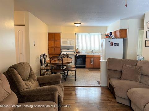 4517 Wainwright Ave, Lansing, MI 48911 photo 4