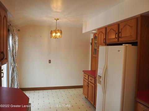 4900 Devonshire Ave, Lansing, MI 48910 photo 6