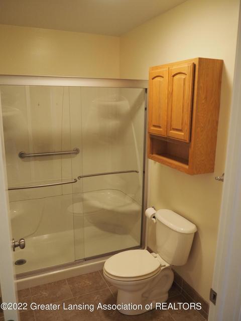 4900 Devonshire Ave, Lansing, MI 48910 photo 8