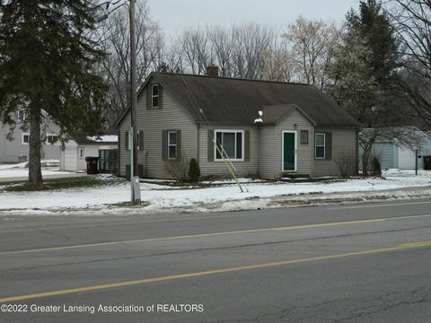4611 Holt Rd, Holt, MI 48842