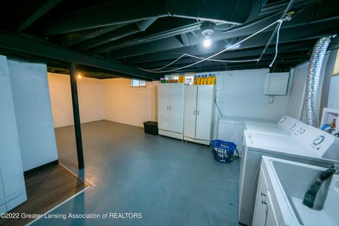 1600 Berkeley Dr, Lansing, MI 48910 photo 25