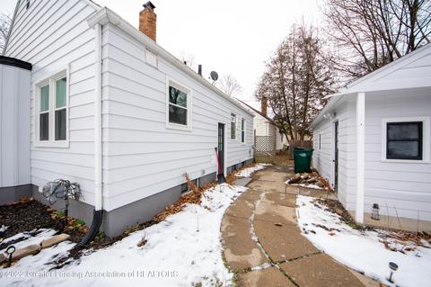 1600 Berkeley Dr, Lansing, MI 48910 photo 28