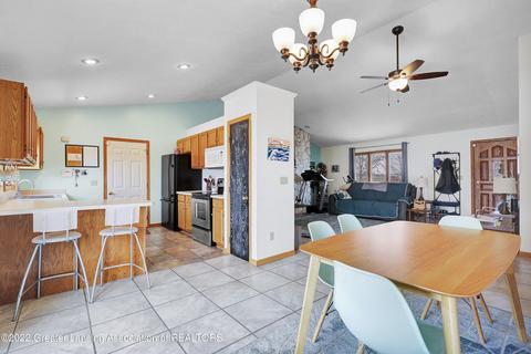 1114 S Eifert Rd, Mason, MI 48854 photo 4