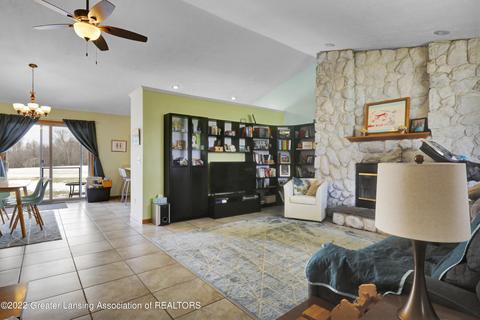 1114 S Eifert Rd, Mason, MI 48854 photo 9