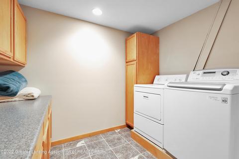 1114 S Eifert Rd, Mason, MI 48854 photo 17
