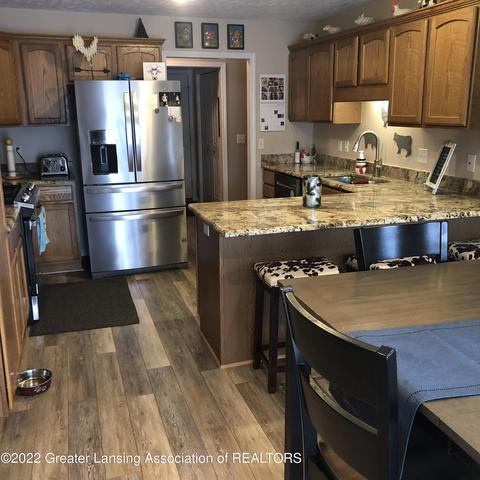 3853 Danbridge Dr, Lansing, MI 48906 photo 11