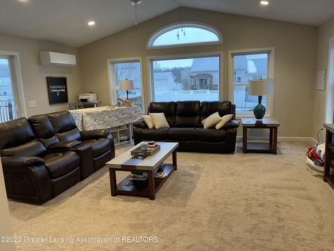 3853 Danbridge Dr, Lansing, MI 48906 photo 5