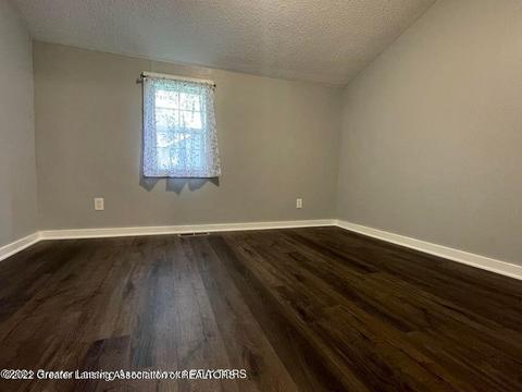 117 E Reasoner St, Lansing, MI 48906 photo 7