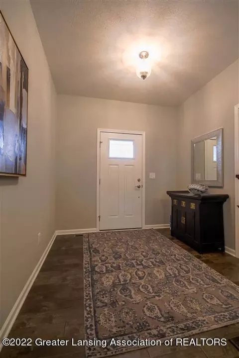 3300 Mccain Rd, Jackson, MI 49201 photo 2