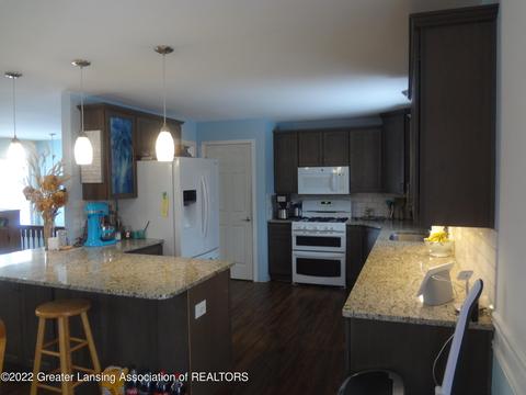 2995 Pine Tree Rd, Lansing, MI 48911 photo 12