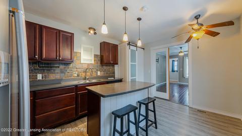 2524 E Cavanaugh Rd, Lansing, MI 48910 photo 5