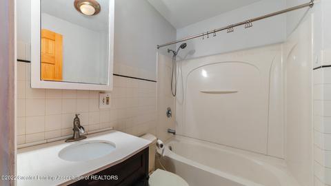 2524 E Cavanaugh Rd, Lansing, MI 48910 photo 14