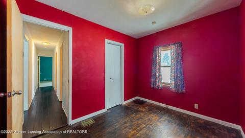 2524 E Cavanaugh Rd, Lansing, MI 48910 photo 11
