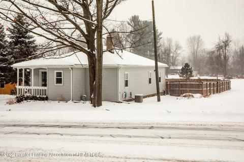 2524 E Cavanaugh Rd, Lansing, MI 48910 photo 3