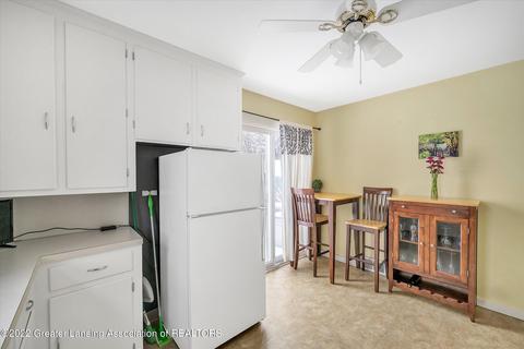2339 Lyons Ave, Lansing, MI 48910 photo 7