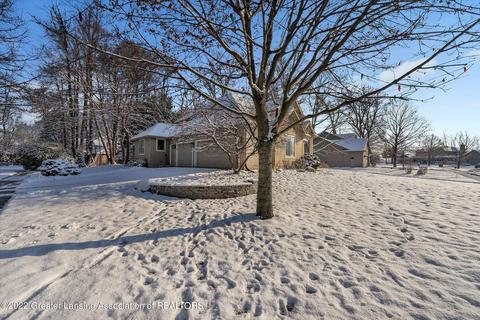 5519 Silverleaf Ct, Haslett, MI 48840 photo 3