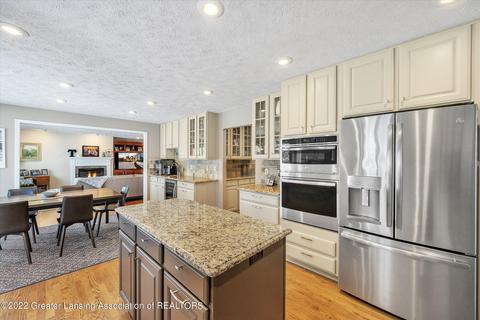 5519 Silverleaf Ct, Haslett, MI 48840 photo 17