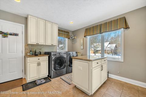 5519 Silverleaf Ct, Haslett, MI 48840 photo 23