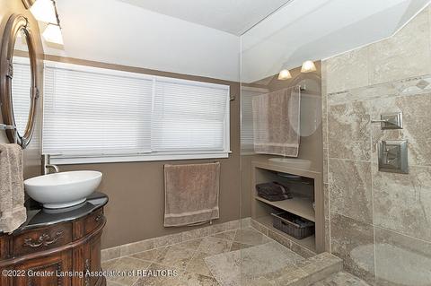 418 Smith Ave, Lansing, MI 48910 photo 18