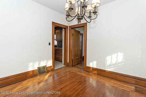 418 Smith Ave, Lansing, MI 48910 photo 10