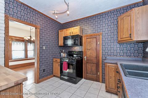 418 Smith Ave, Lansing, MI 48910 photo 12
