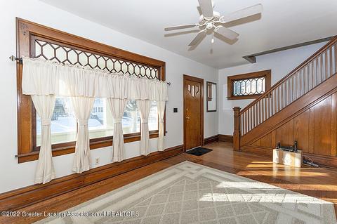 418 Smith Ave, Lansing, MI 48910 photo 3