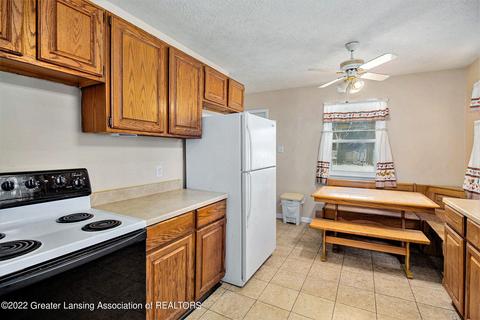 117 E Cavanaugh Rd, Lansing, MI 48910 photo 5