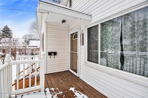 117 E Cavanaugh Rd, Lansing, MI 48910 photo 2
