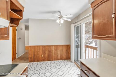 15253 Pinehurst Dr, Lansing, MI 48906 photo 21